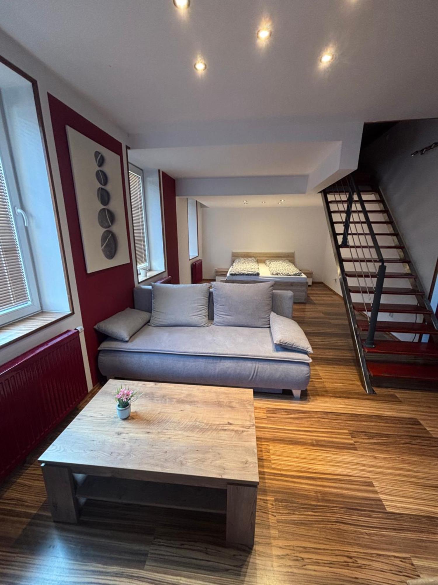 Luxusni Mezonet V Centru Apartment ลิเบอเรซ ภายนอก รูปภาพ